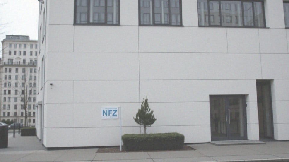 Gdzie odebrać kartę EKUZ w Krakowie?