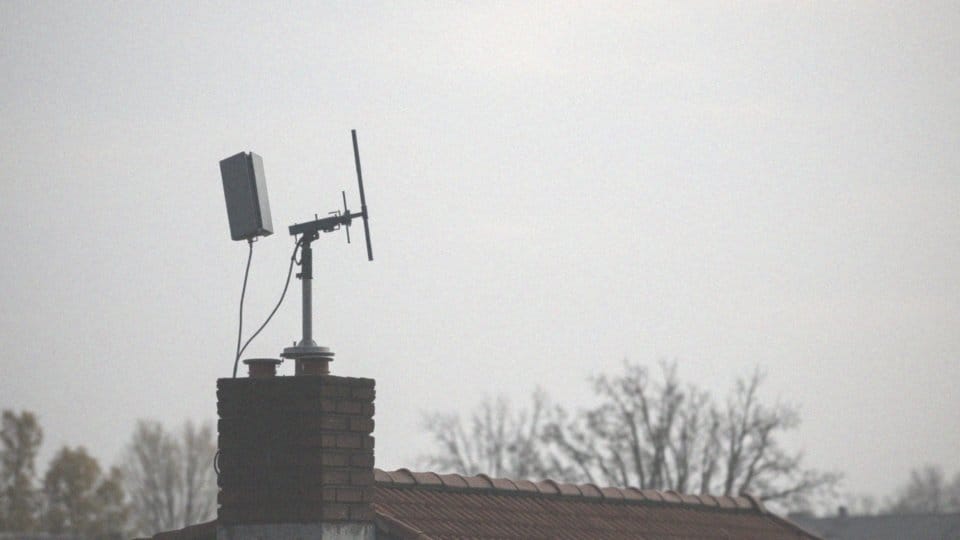 Jak słaby sygnał wpływa na wyszukiwanie kanałów?